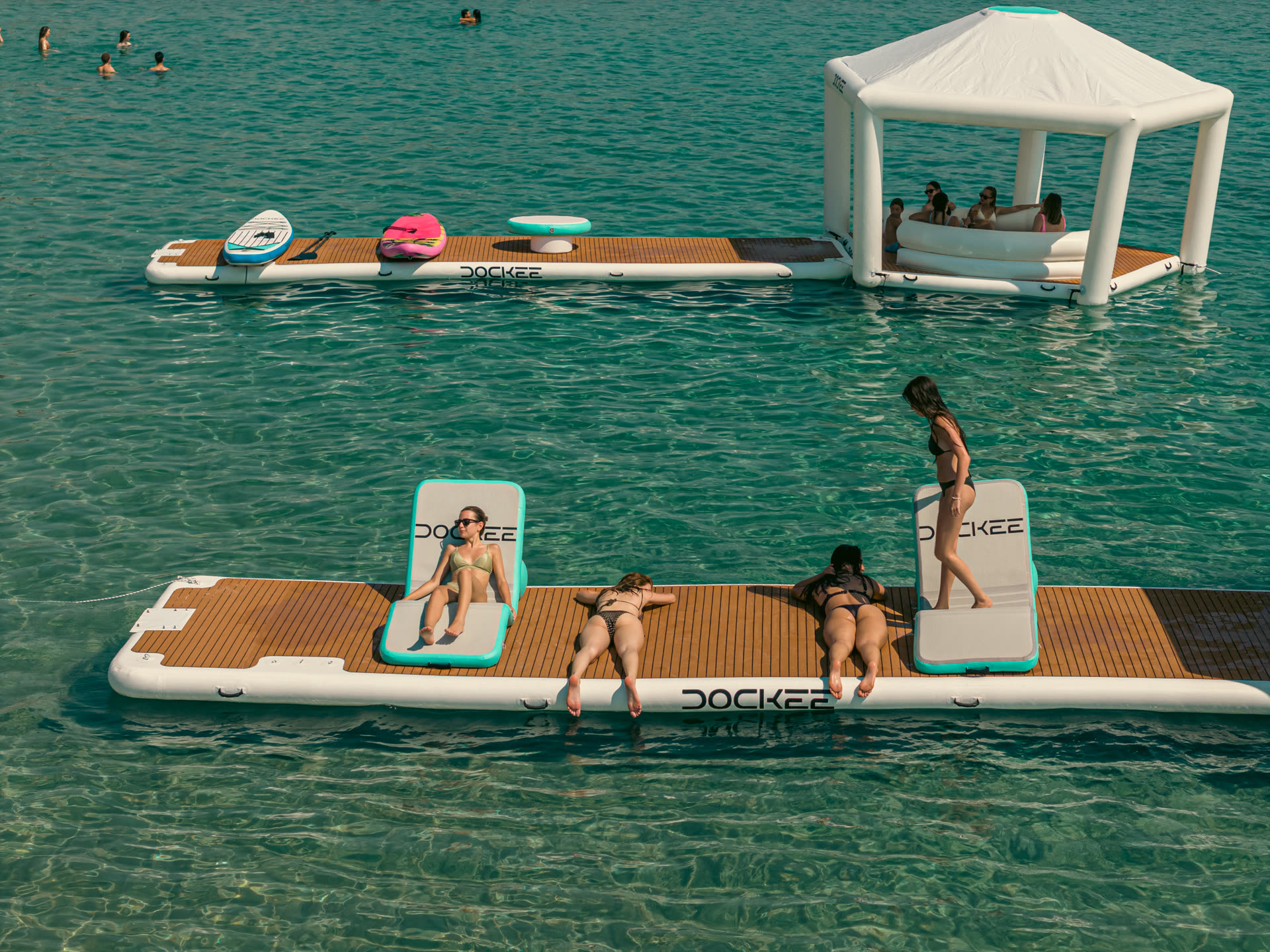 Premium Teak Platform 2.05 m | Compact Elegance on Water