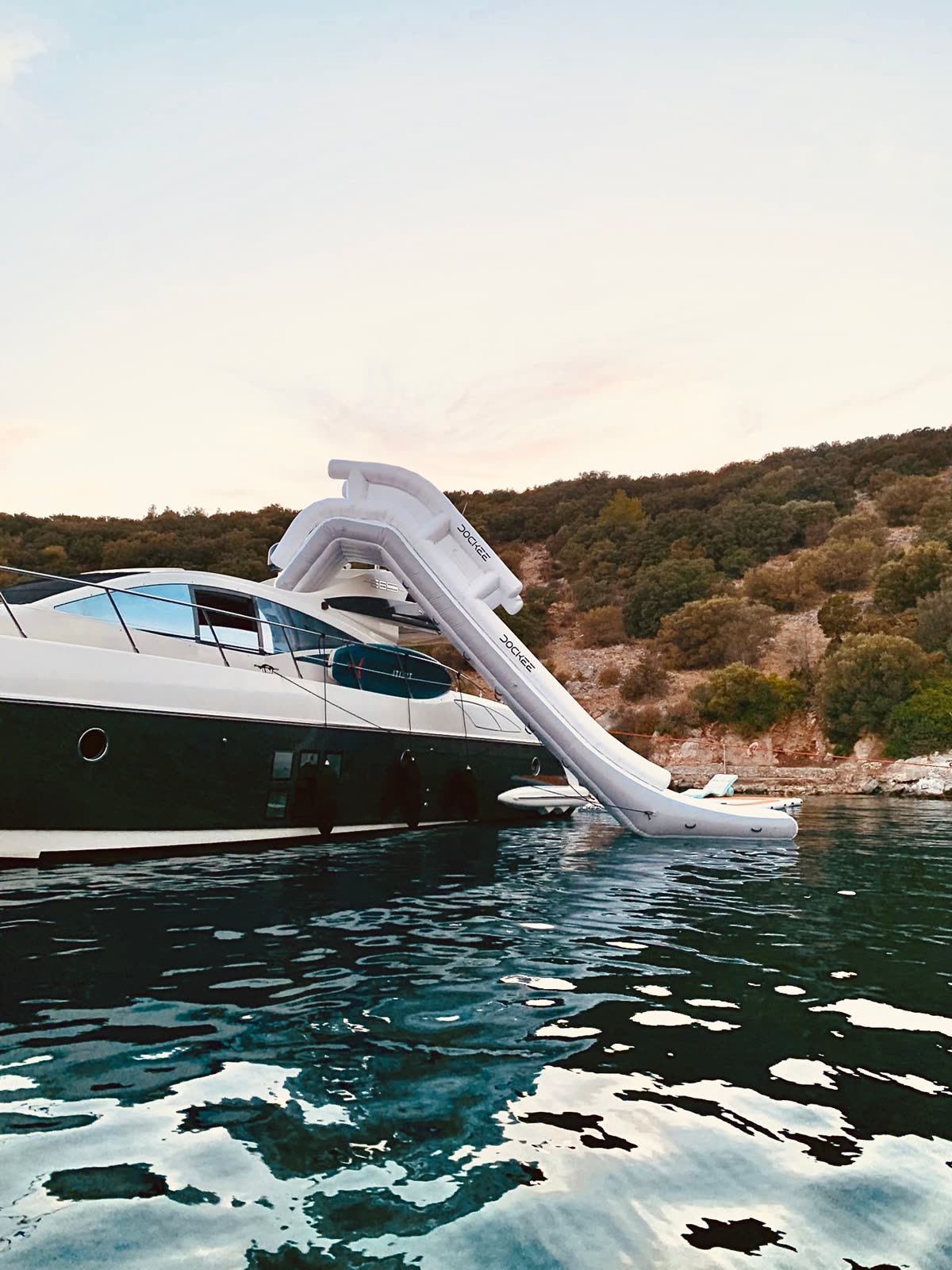 YACHT SLIDES